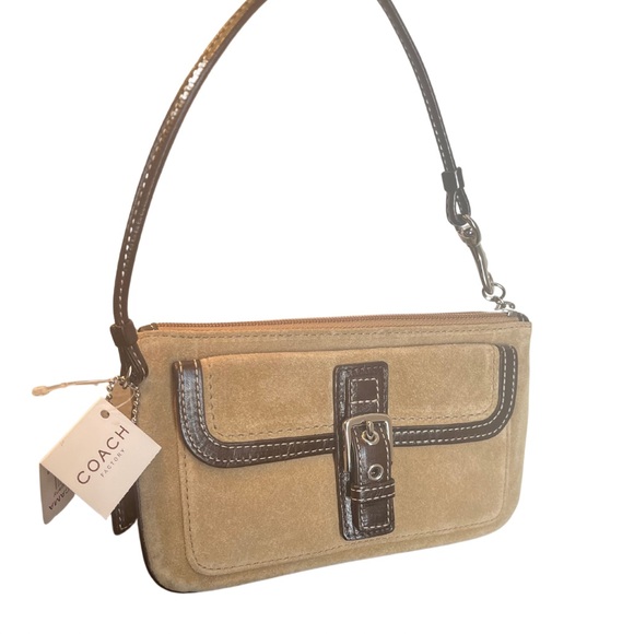 Coach NWT Suede Tan/Mahogany Wristlet - Picture 3 of 9